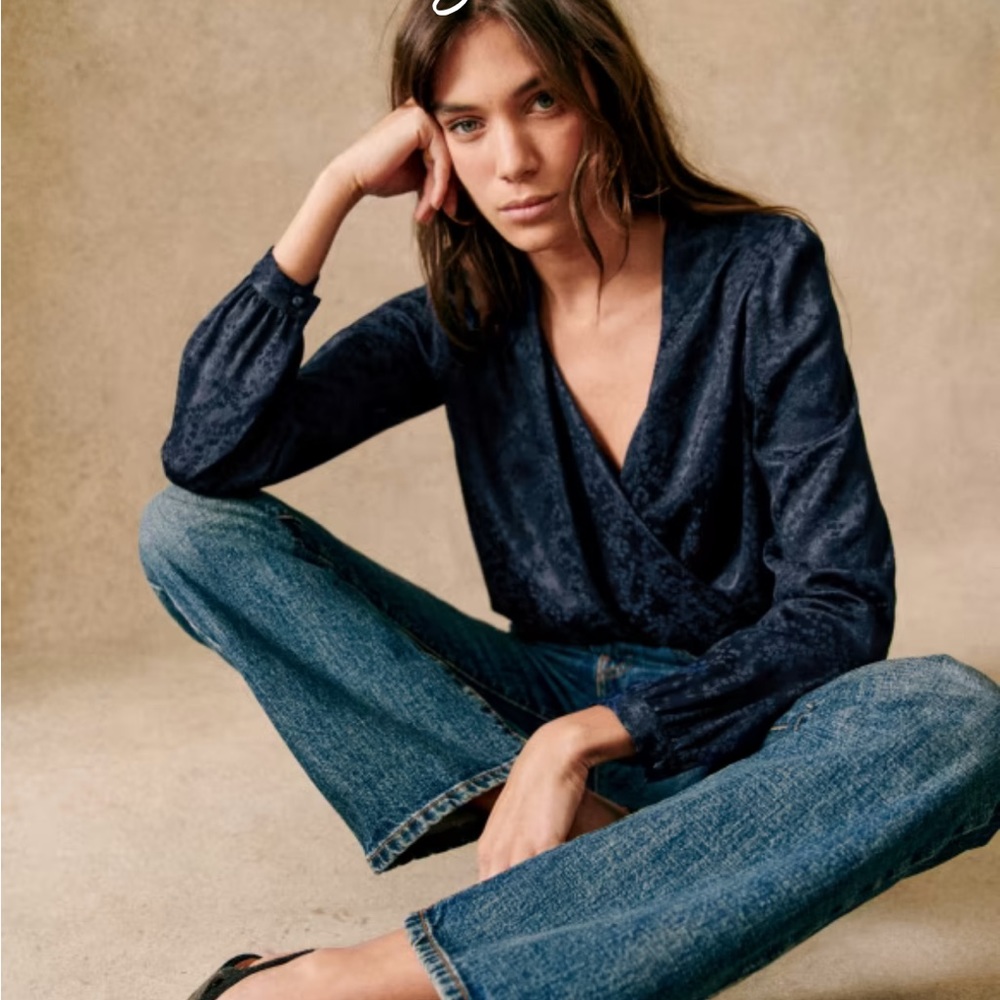 Sezane Abelia blouse Navy (size 8)